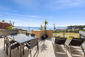 Apartment 12 Pacific Apartments, Lorne